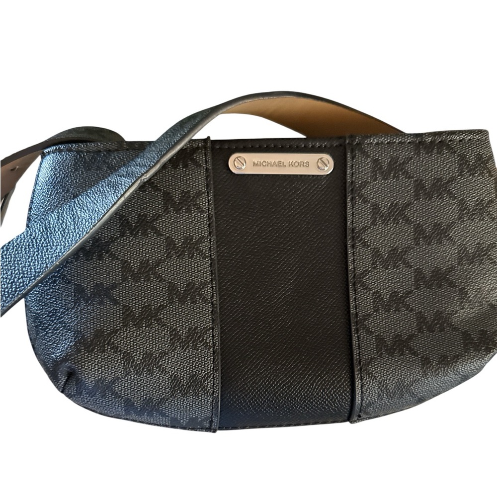 Michael Kors Black and Gray Belt Bag- belt l/xl